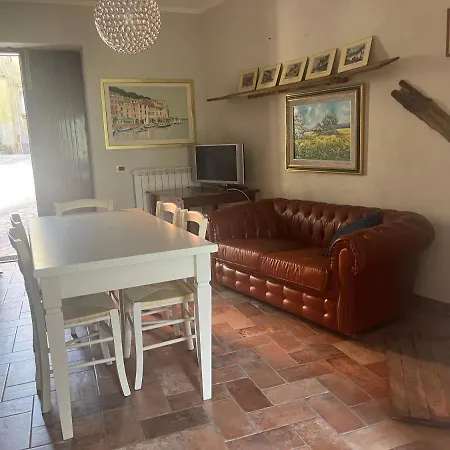 Deluxe “la Del Borgo” 3* San Donato di Ninea